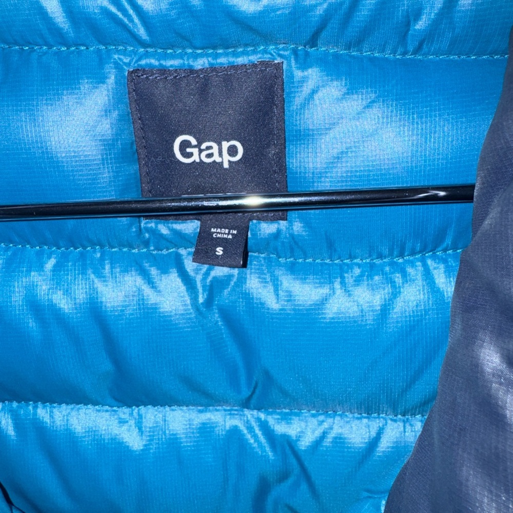 GAP Blue Quilted Puffer Vest - Picture 6 of 8